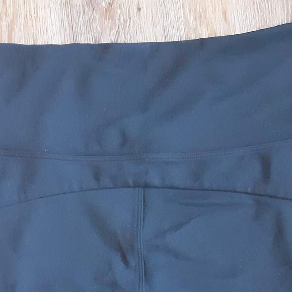 NWOT ATHLETA ACTIVE LEGGINGS. XS - Picture 3 of 3